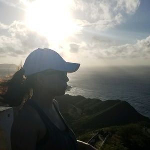 Meet your Posher, Lois